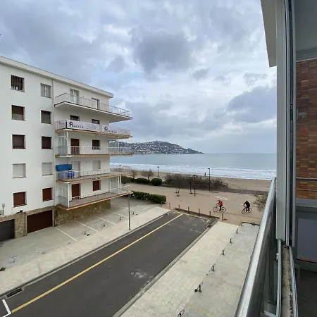 Residencia De La Platja * Roses